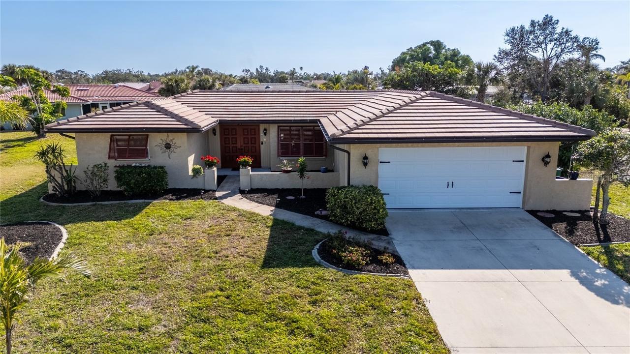 14 Stone Mountain Blvd., Englewood, FL 34223