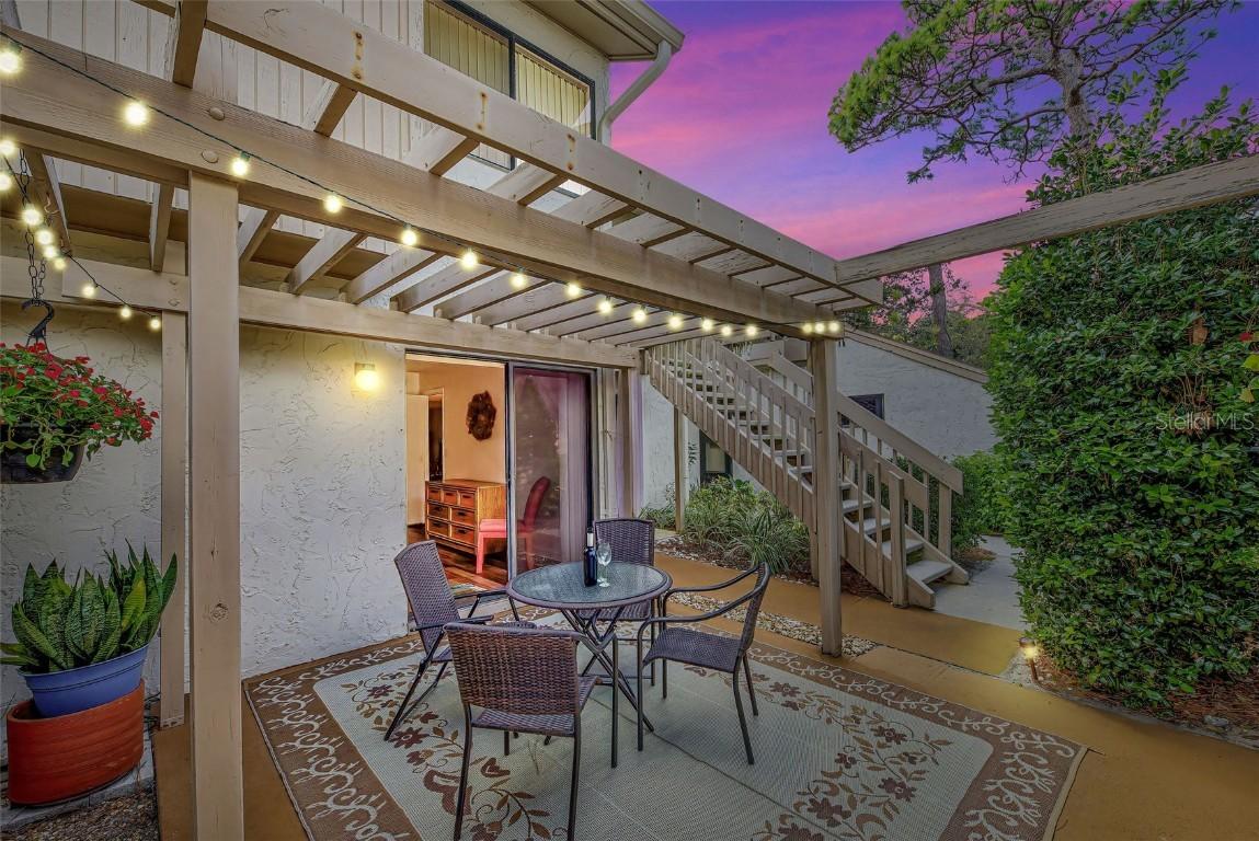 658 Bird Bay Cir. #12, Venice, FL 34285