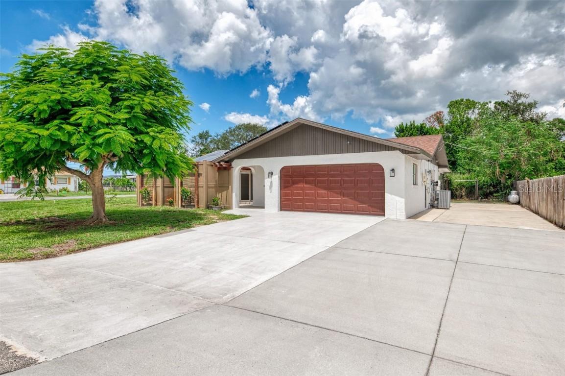 1630 Porpoise Rd., Venice, FL 34293