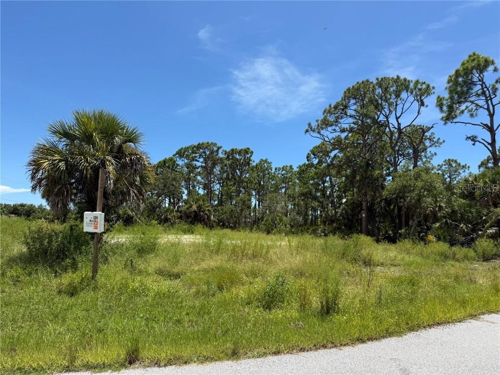 109 Hawk Dr., Rotonda West, FL 33947