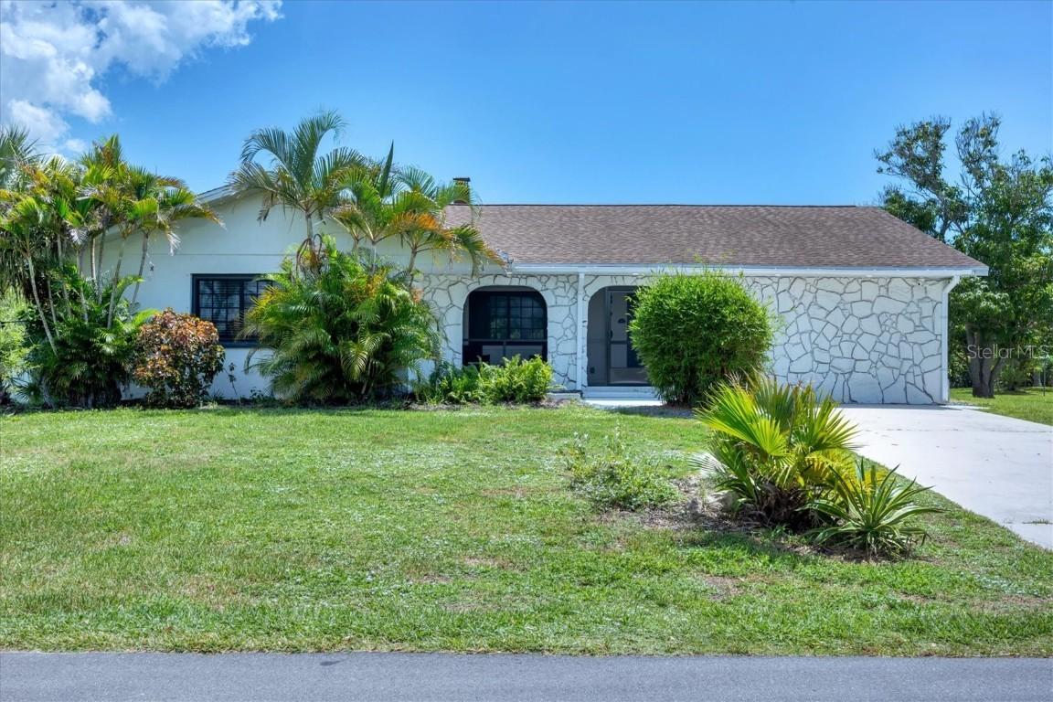 879 E 2nd St., Englewood, FL 34223