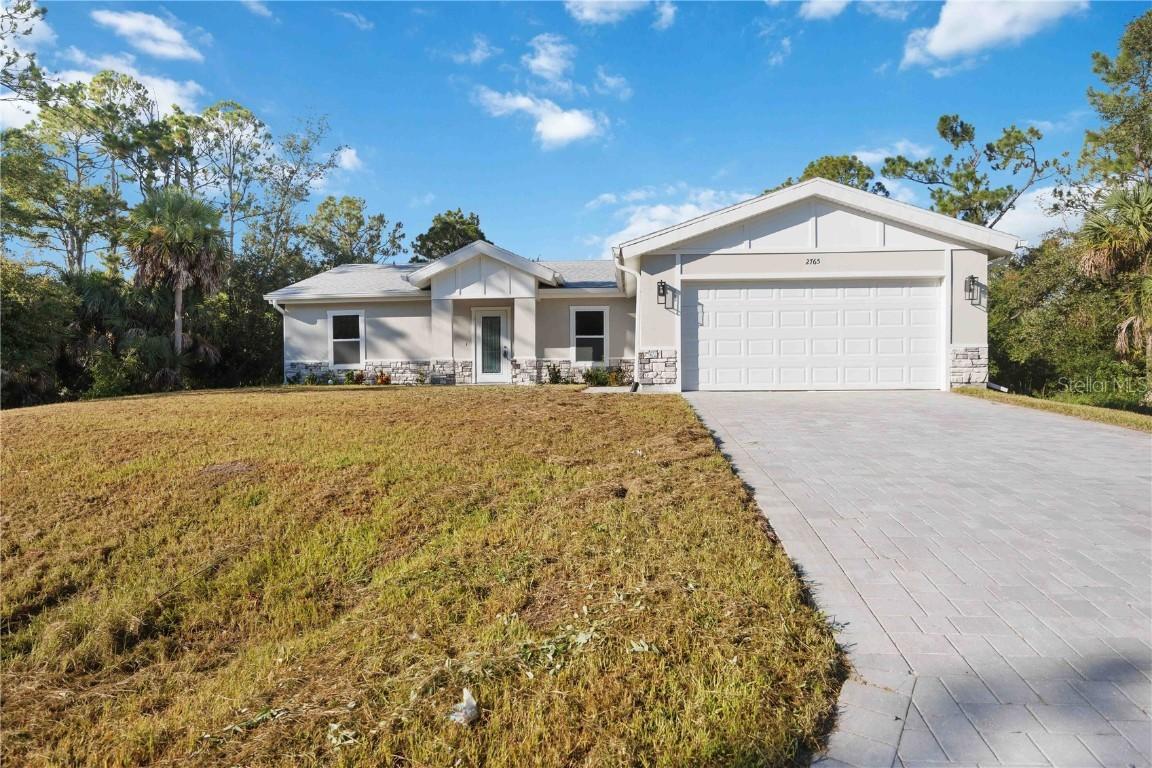2765 Dumont Ln., North Port, FL 34286