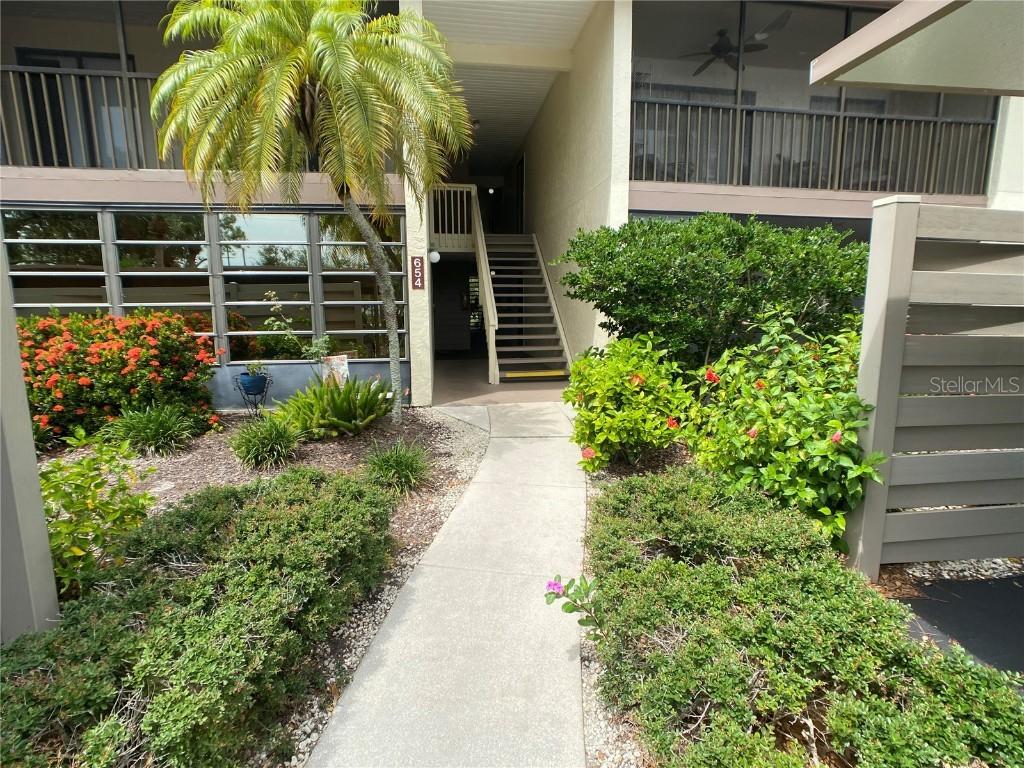 654 Bird Bay Dr. #106, Venice, FL 34285