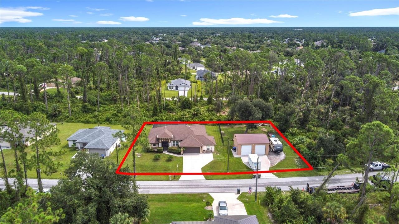 2416 Hagerick Ln., North Port, FL 34288