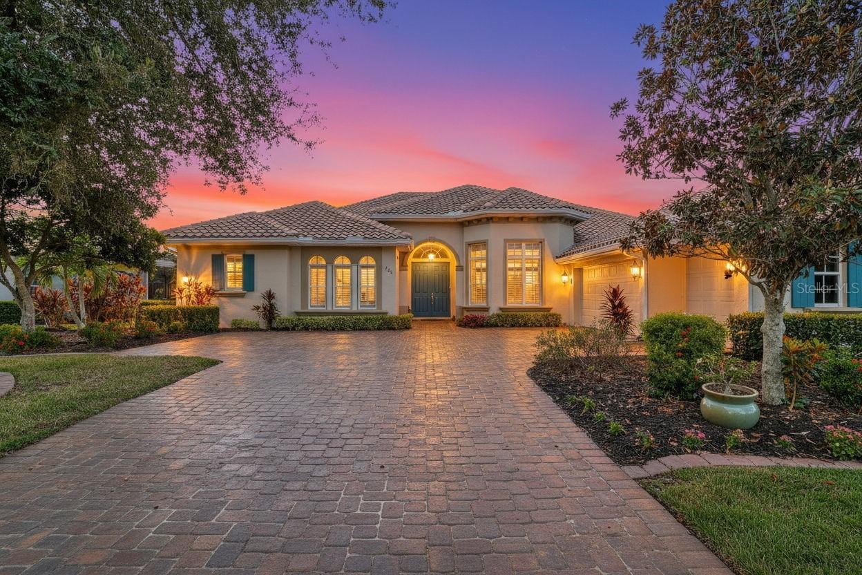 225 Pesaro Dr., North Venice, FL 34275