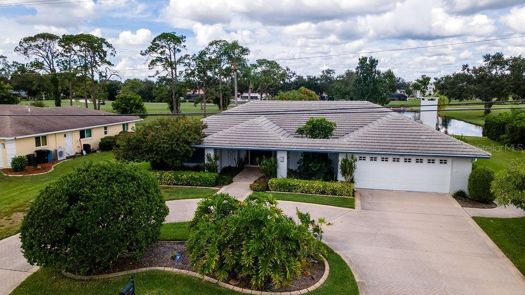 5111 Canterbury Dr., Sarasota, FL 34243