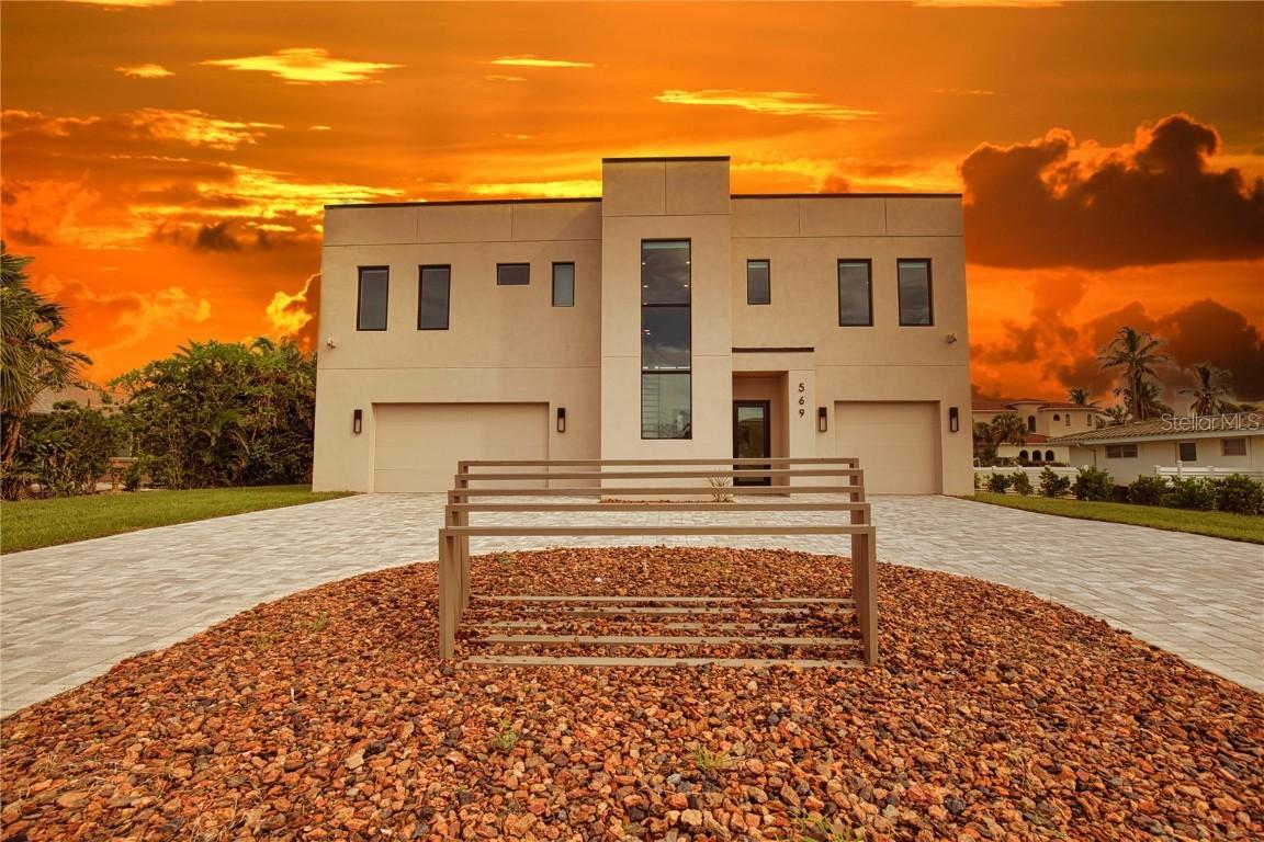 569 Rountree Dr., Longboat Key, FL 34228