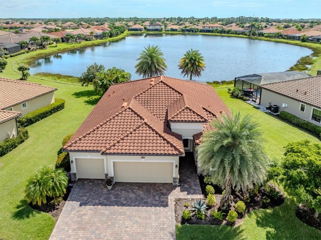 20230 Granlago Dr., Venice, FL 34293