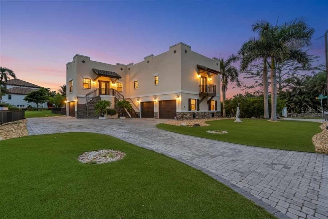 302 Colonia Ln., Nokomis, FL 34275