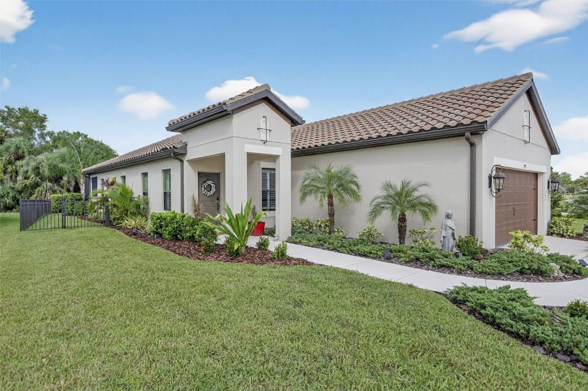 229 Brienza Loop, Nokomis, FL 34275