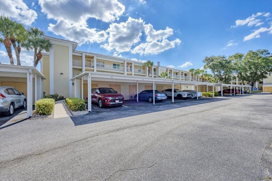 433 Cerromar Ln. #330, Venice, FL 34293