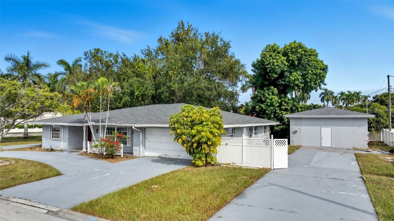 4747 Mcgregor Blvd., Fort Myers, FL 33901