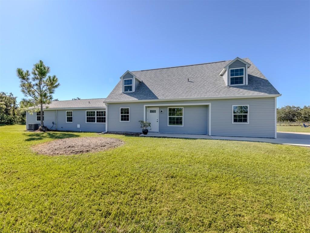 16372 Winburn Dr., Sarasota, FL 34240