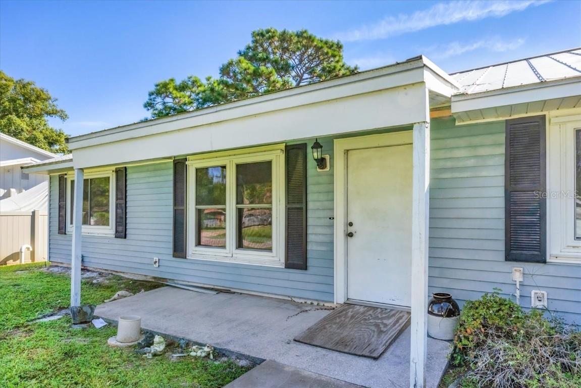 5330 Barbarossa Ave., Sarasota, FL 34235