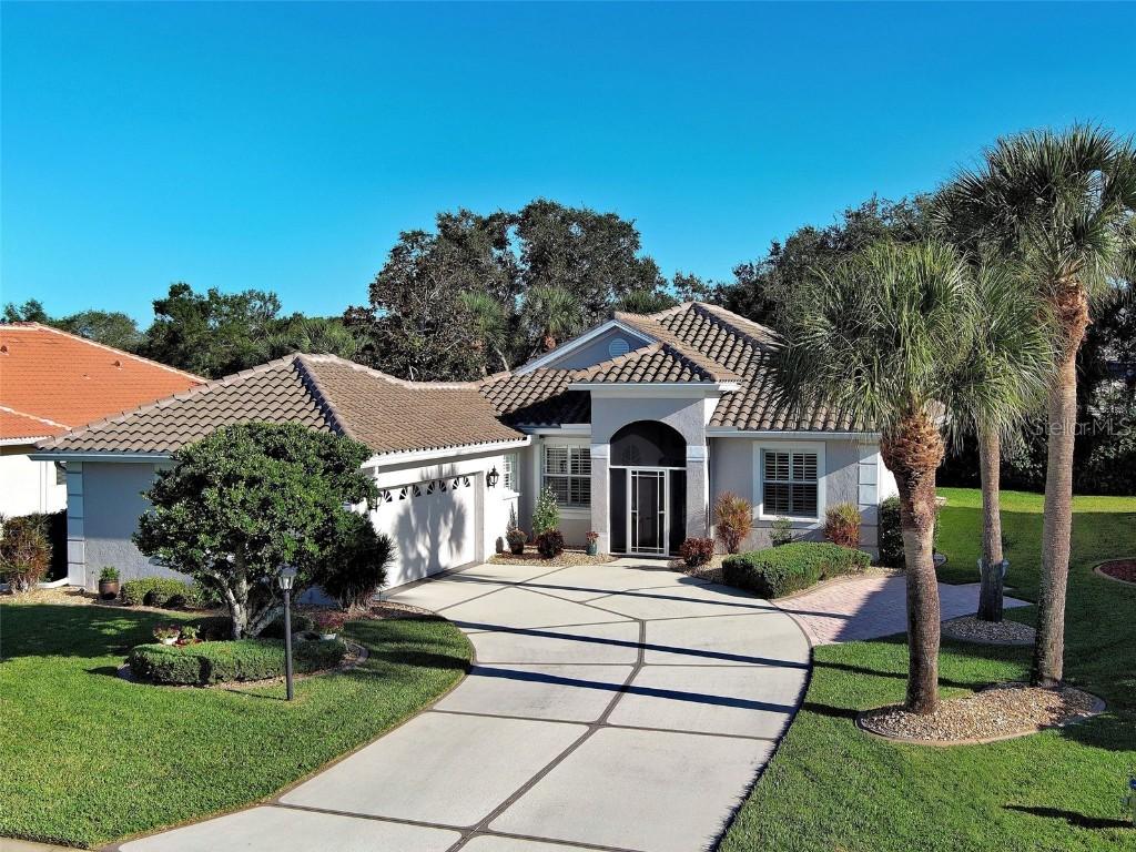 120 Grand Oak Cir., Venice, FL 34292
