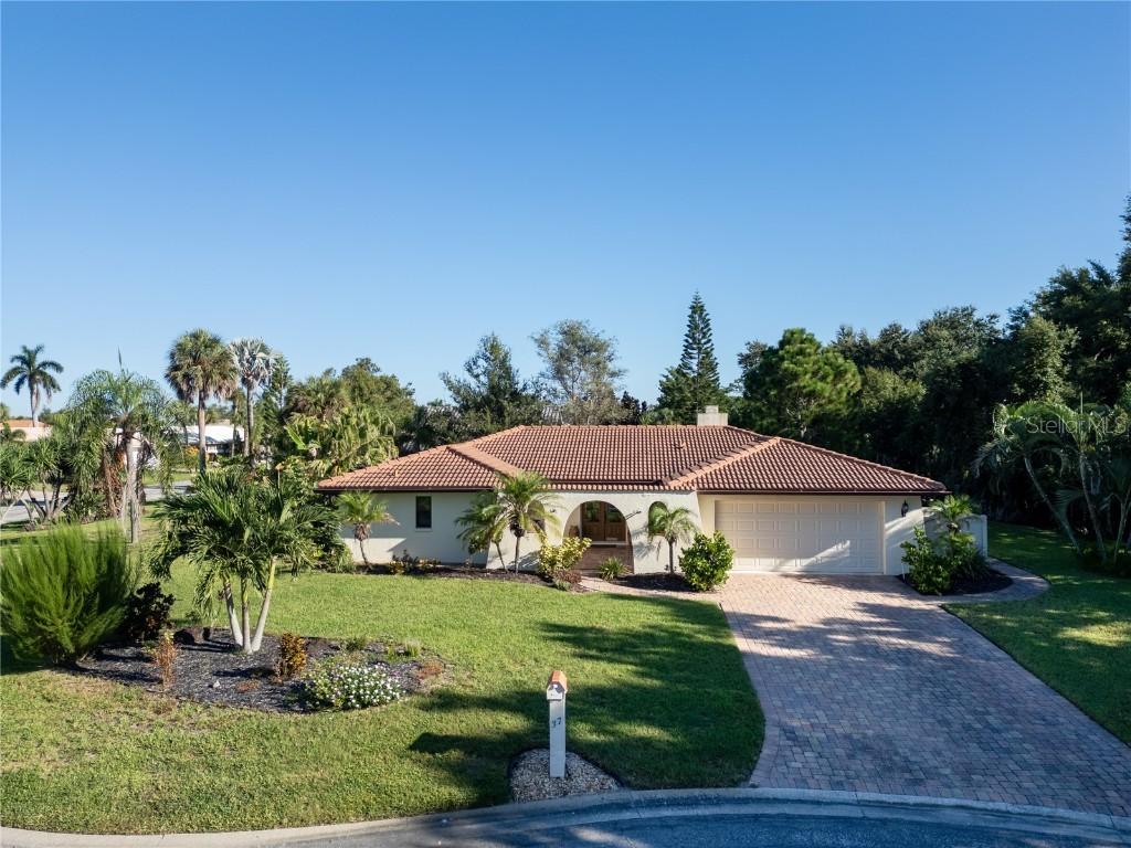 37 Waterford Dr., Englewood, FL 34223