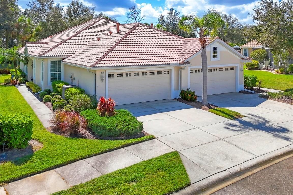 4827 Whispering Oaks Dr., North Port, FL 34287