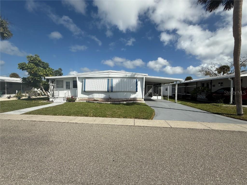 611 Water Lily Dr., Venice, FL 34293