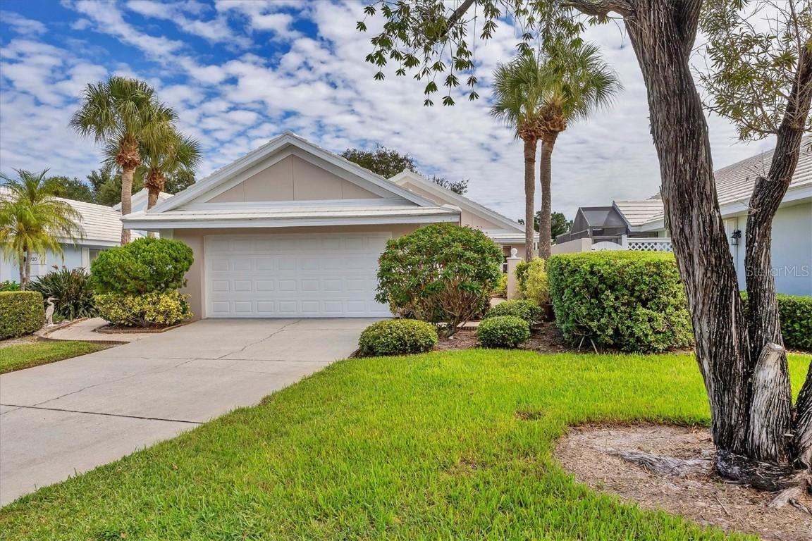718 Brightside Crescent Dr. #10, Venice, FL 34293