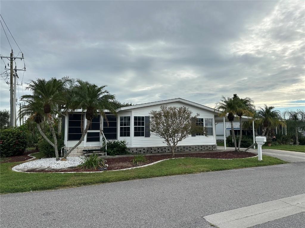 650 Schooner St., North Port, FL 34287
