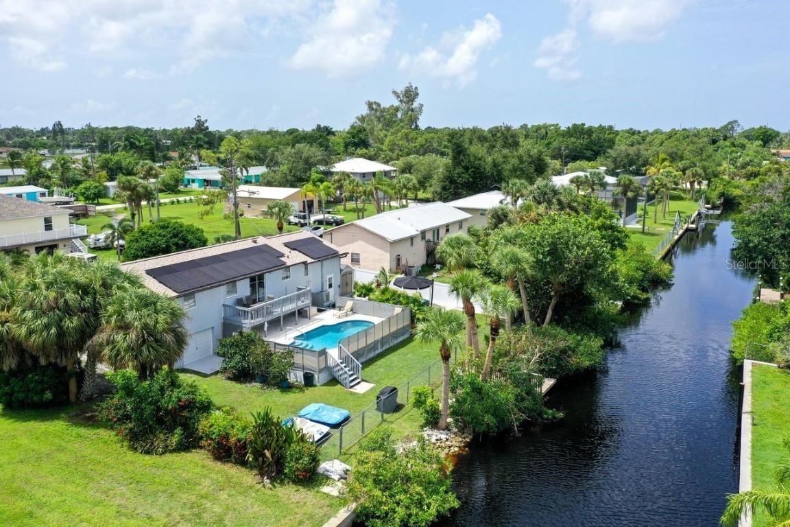 6 Cove Ln., Englewood, FL 34223