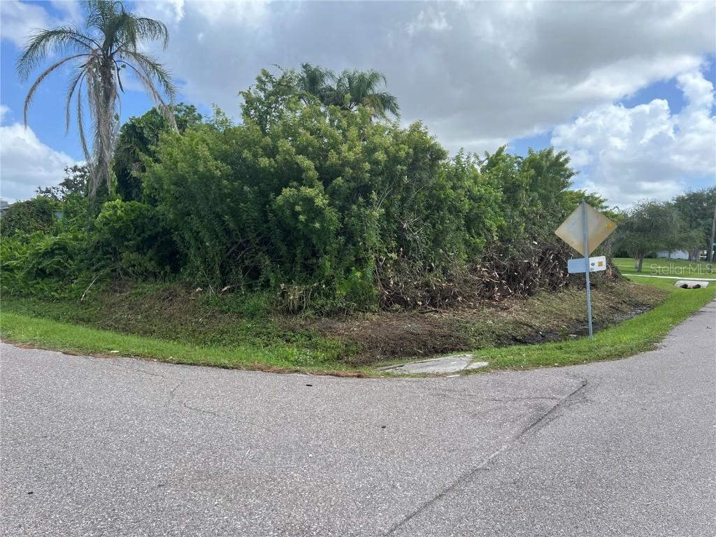 Queen Rd., Venice, FL 34293