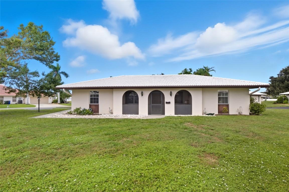430 Botticelli Dr., Nokomis, FL 34275