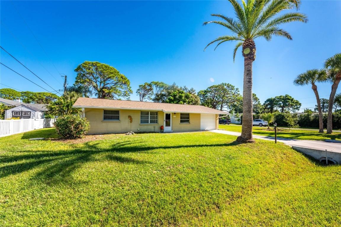 3565 Sterling Rd., Venice, FL 34293