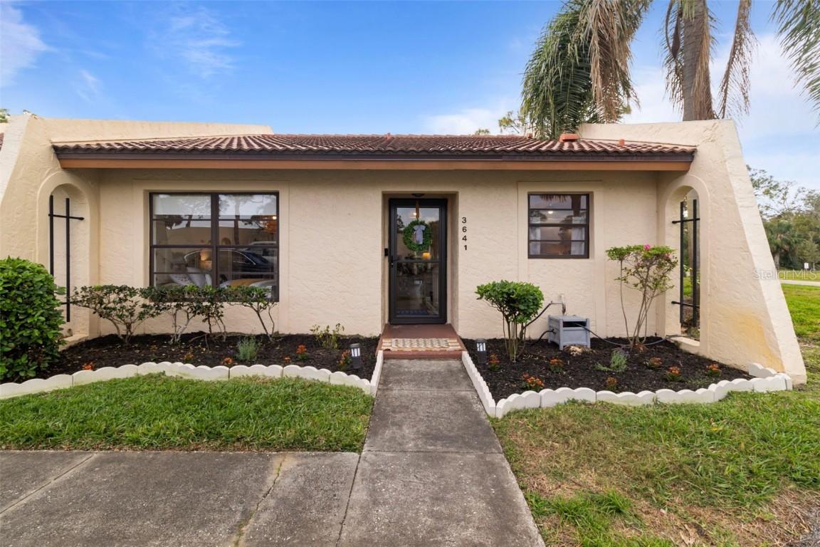 3641 Longmeadow #33, Sarasota, FL 34235
