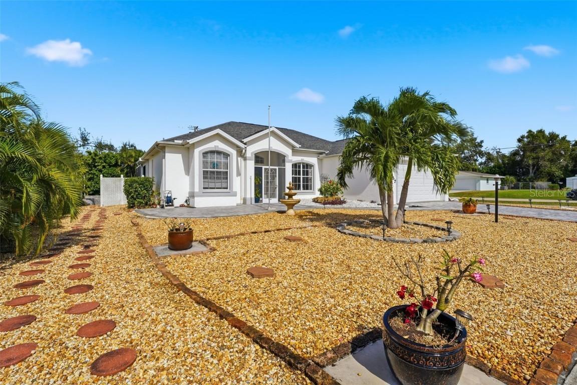957 Cypress Ave., Venice, FL 34285