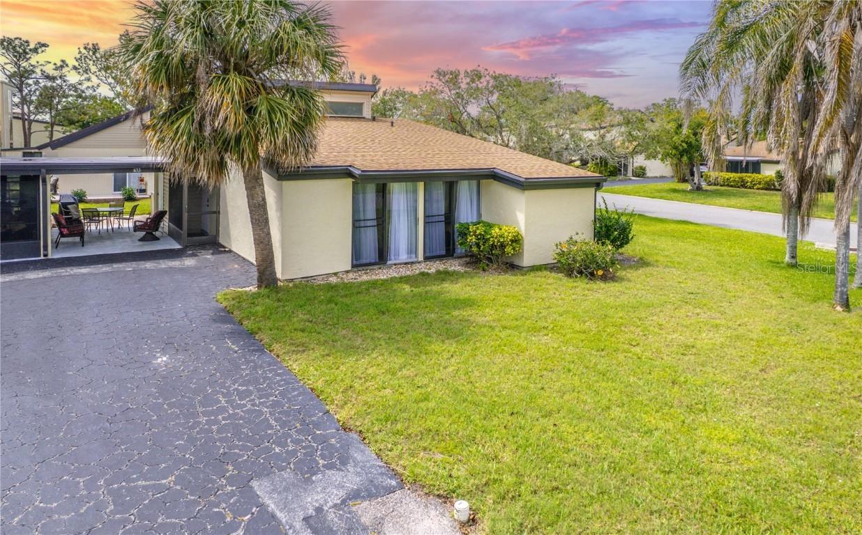 633 White Pine Tree Rd. #27, Venice, FL 34285