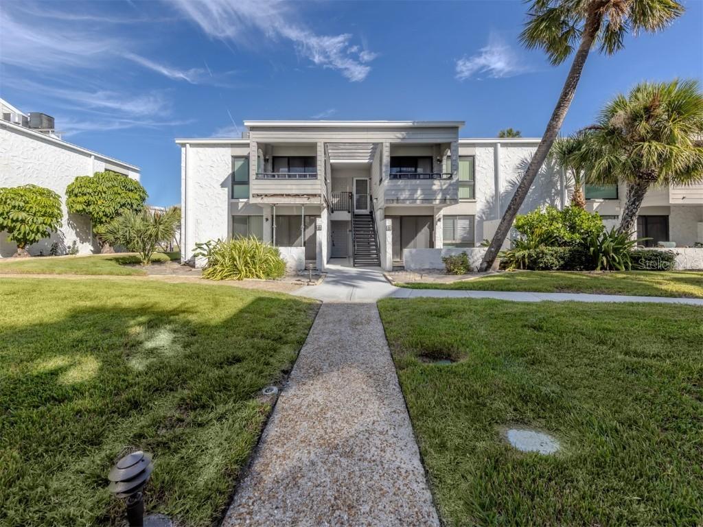 1555 Tarpon Center Dr. #140, Venice, FL 34285