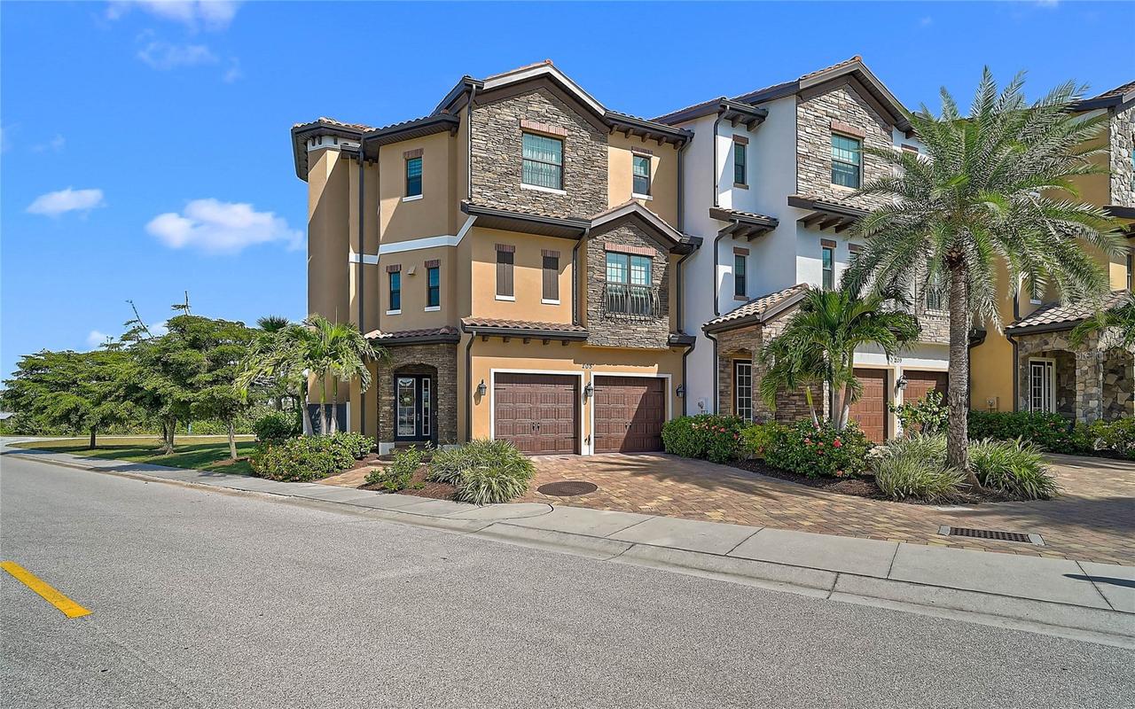 205 E Venice Ave., Venice, FL 34285