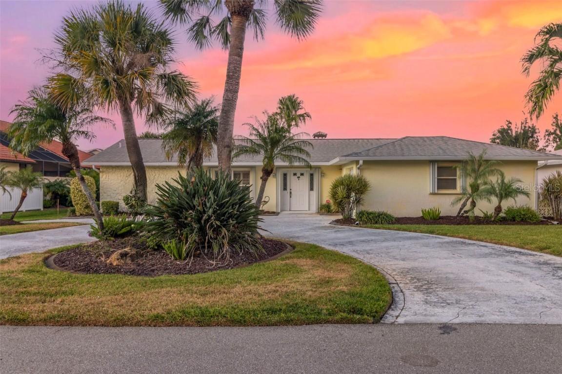 440 Darling Dr., Venice, FL 34285