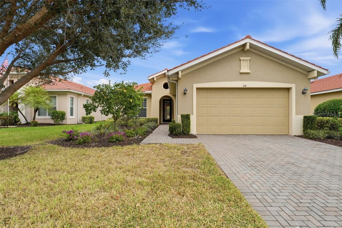 115 Avalini Way, Nokomis, FL 34275