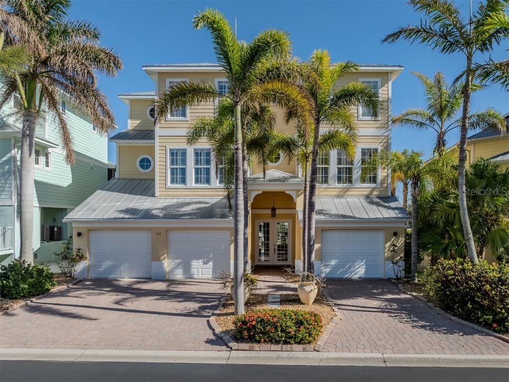 737 Shakett Creek Dr., Nokomis, FL 34275