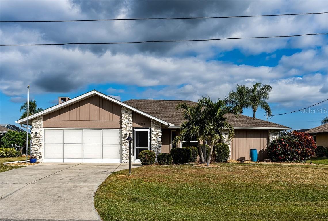 9314 Lucian Ave., Englewood, FL 34224