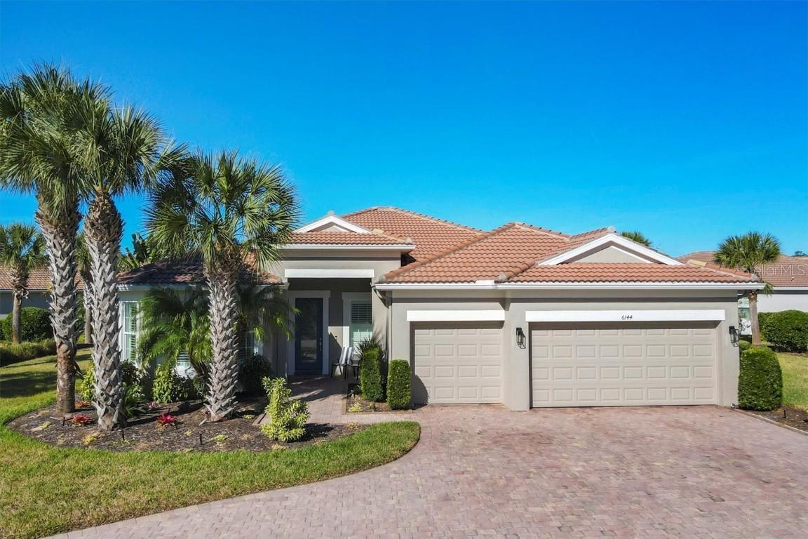 6144 Abaco Dr., Sarasota, FL 34238