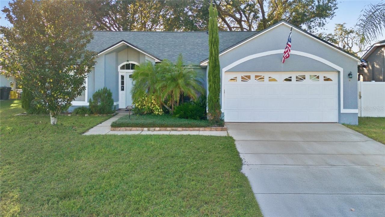 330 Robbins Rest Cir., Davenport, FL 33896