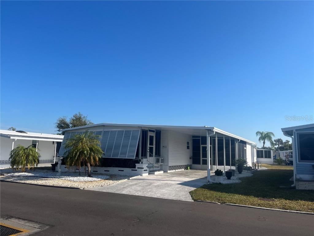 922 Cortina Blvd., Venice, FL 34285