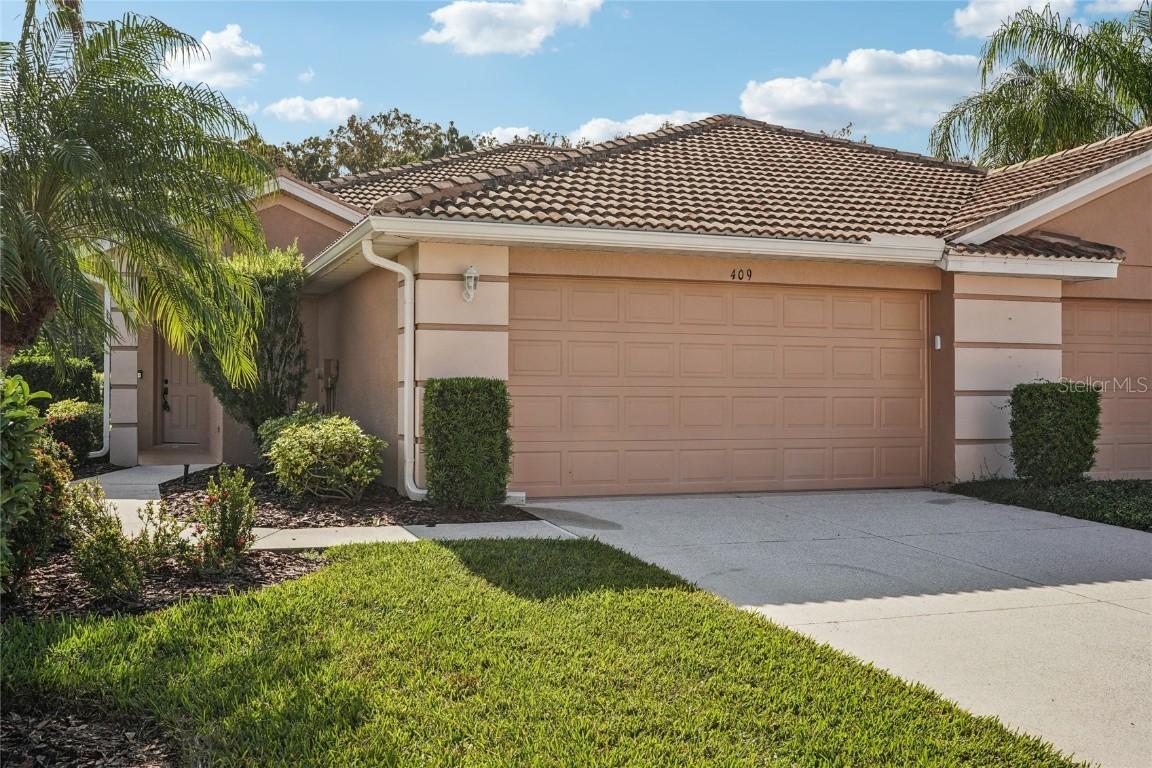 409 Fairway Isles Ln., Bradenton, FL 34212