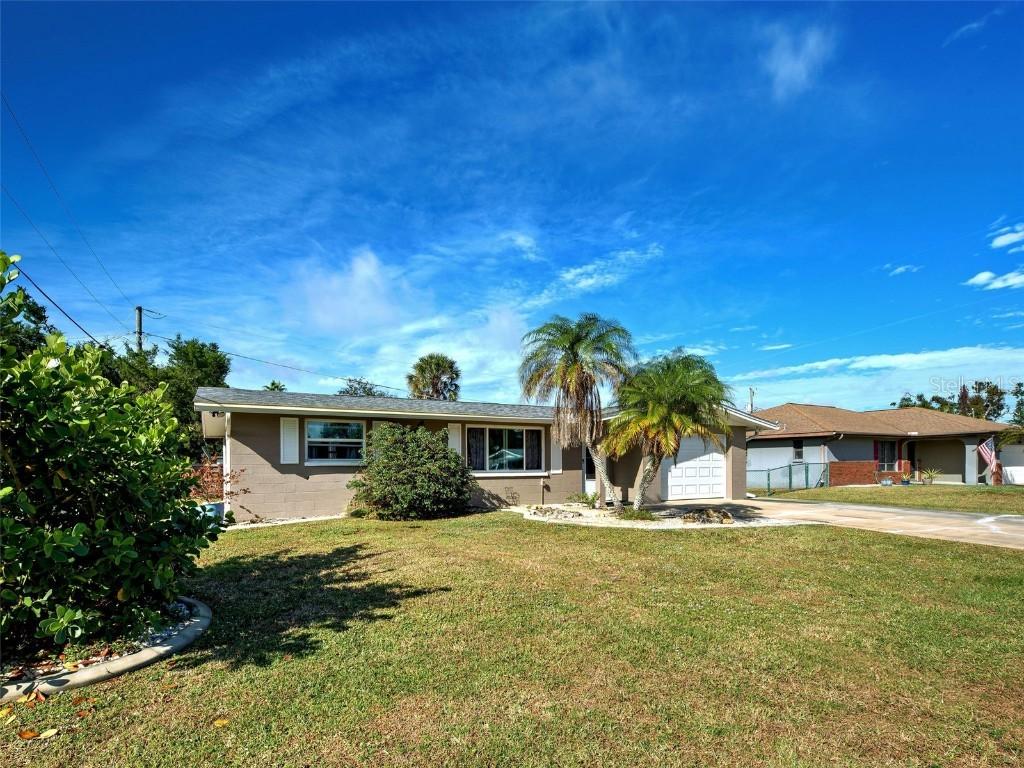 2698 Valencia Rd., Venice, FL 34293