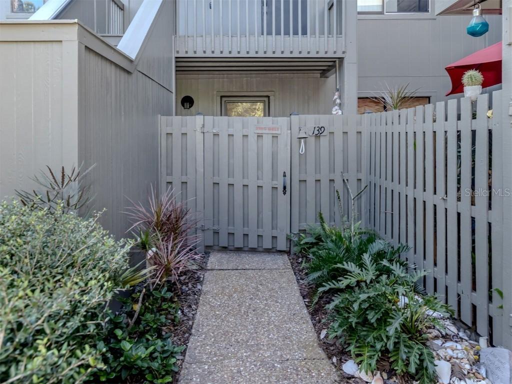 139 Woodland Pl., Osprey, FL 34229