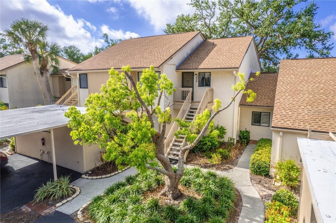 688 Bird Bay Cir. #27, Venice, FL 34285