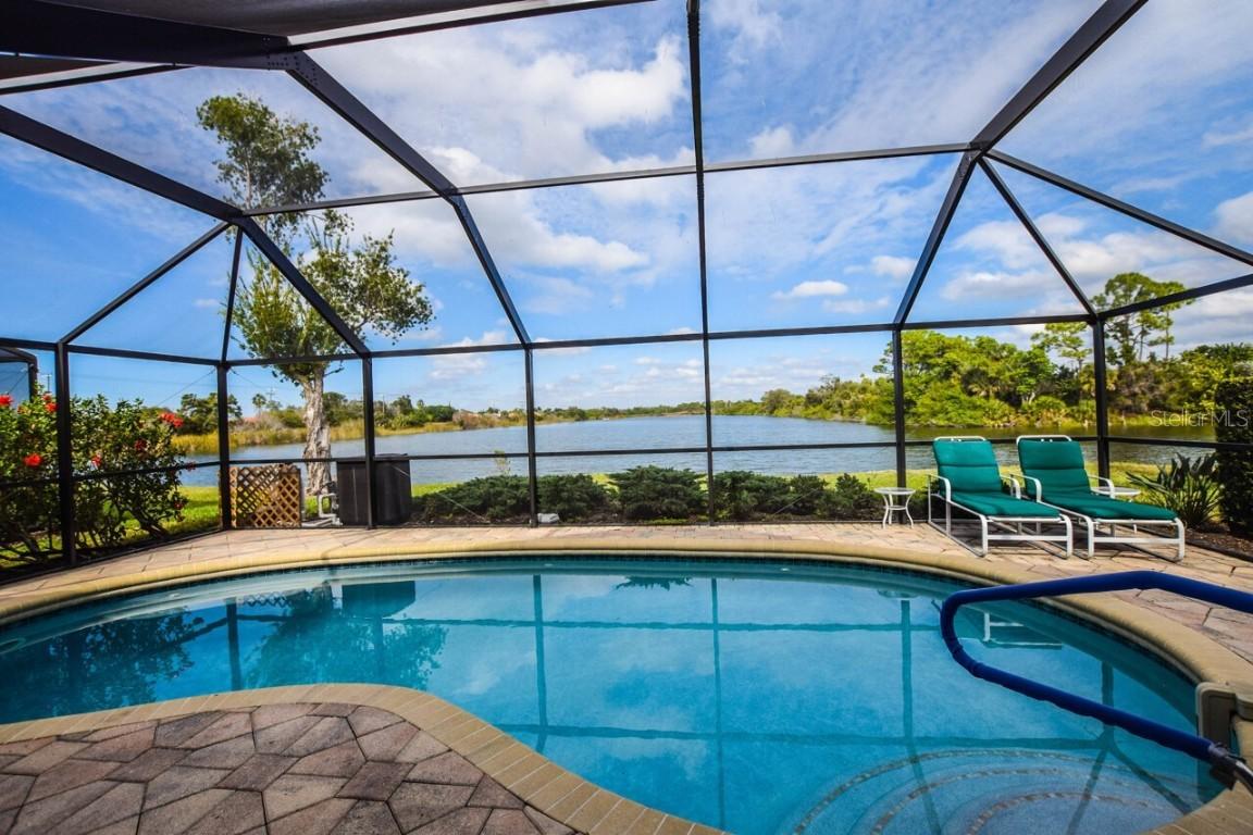 768 Harrington Lake Dr. #106, Venice, FL 34293