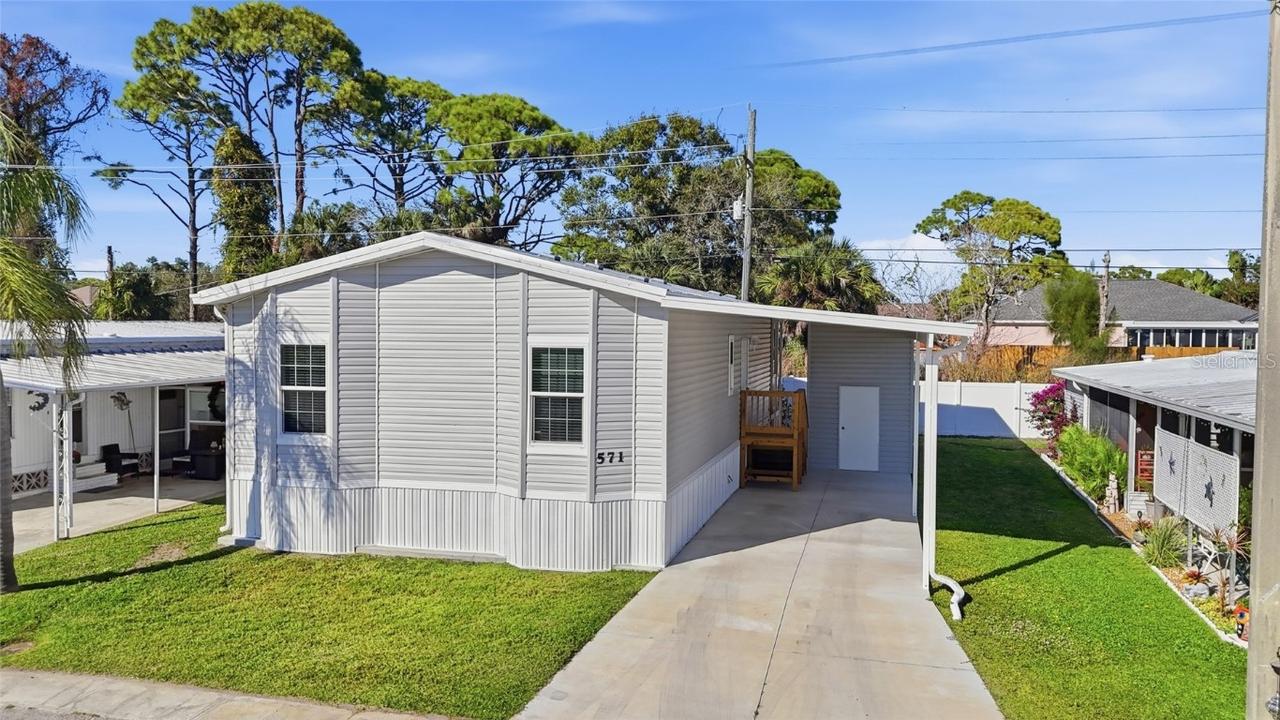 571 Oriental Poppy Dr., Venice, FL 34293