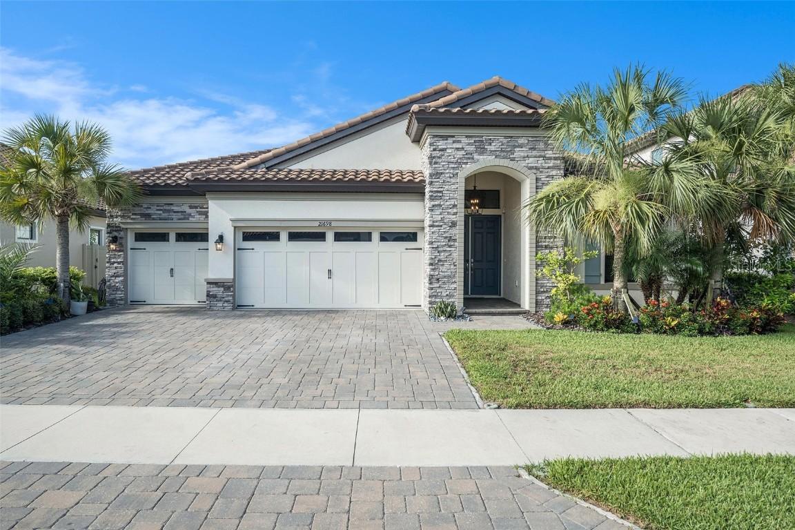 21698 Amelia Rose Way, Land O Lakes, FL 34637