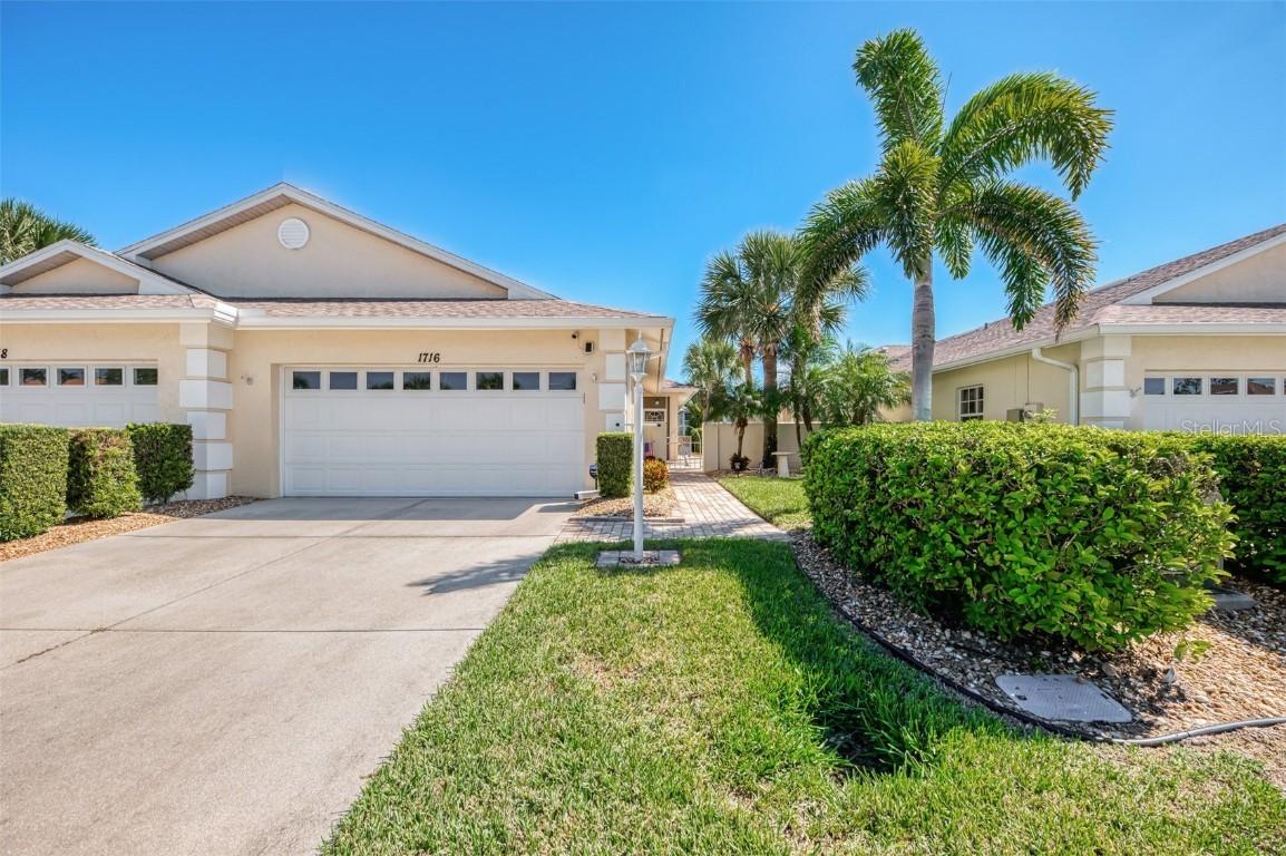 1716 Fountain View Cir., Venice, FL 34292