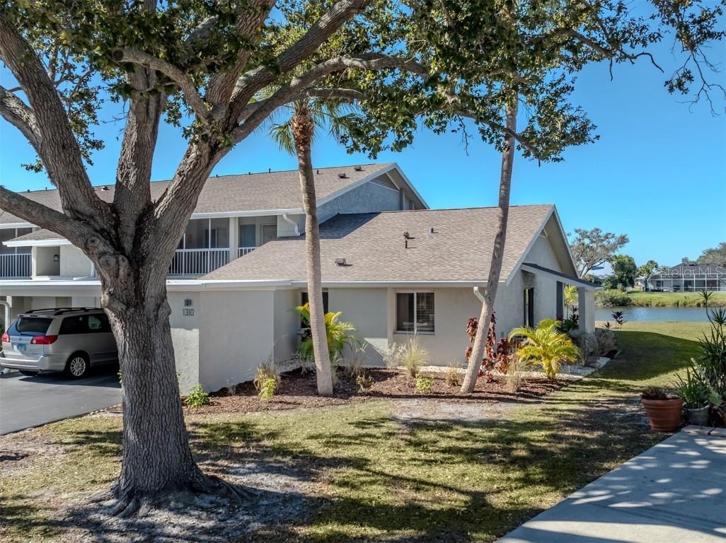 1310 Pine Lake Dr. #10, Venice, FL 34285
