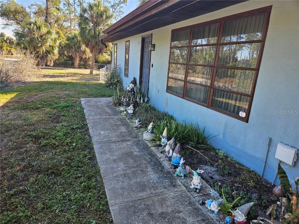 17461 Wellsley Ave., Port Charlotte, FL 33954